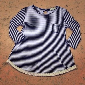 Blue and white striped long sleeve T-shirt